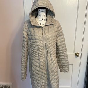 Women’s mid-thigh North Face Parka